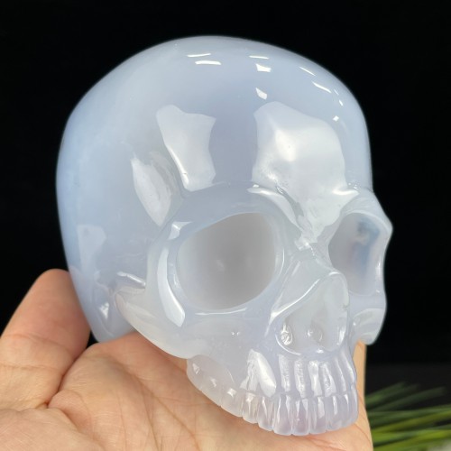 Gemstone Crystal Blue Chalcedony Skull Carving, Carved Quartz Rock Crystal Skull for Home Decor